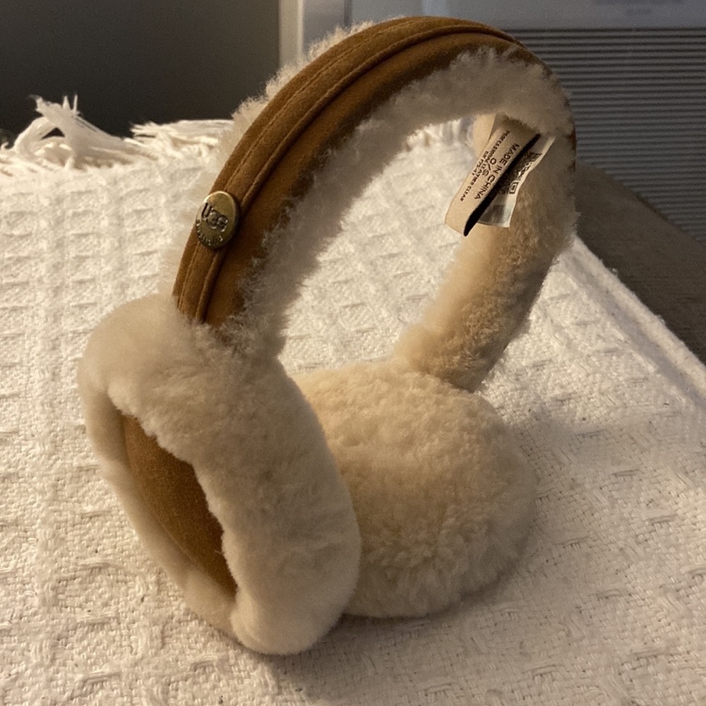 Ugg shearling earmuffs